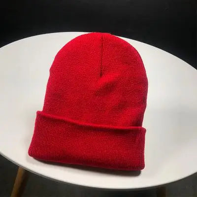 K.B. Shaws: Chic Knitted Beanie Hat for Women