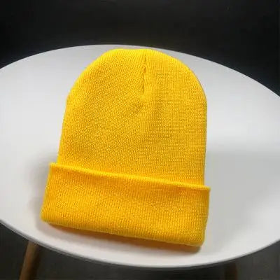 K.B. Shaws: Chic Knitted Beanie Hat for Women